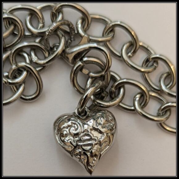 HARLEY DAVIDSON Bar & Shield HD Heart Charm Bracelet on Stainless Steel Chain - Picture 8 of 8